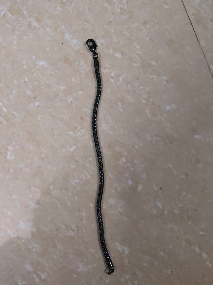 Black link bracelet