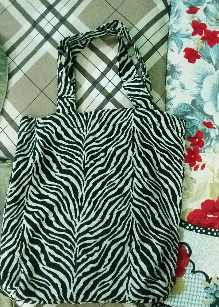 Stylish Zebra Print Tote Bag