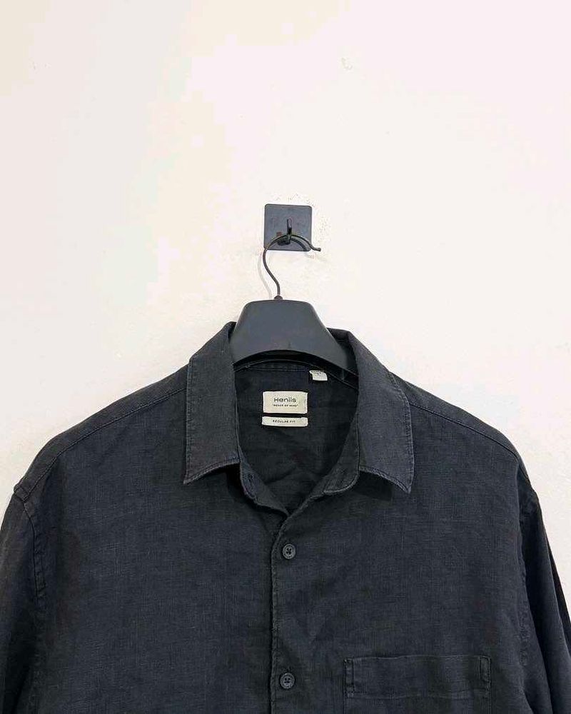 Men's Casual Button-Up Shirt