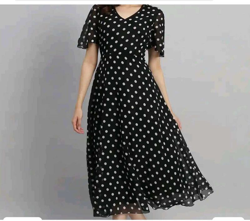 Dreamy polka dot gown✨️🌹