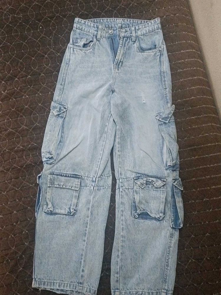 Y2K Vibe Wide-Leg Light Blue Denim Cargos