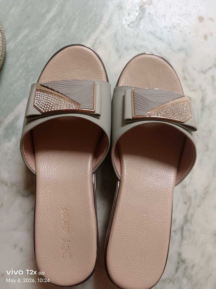 Stylish Embellished Flat Sandals