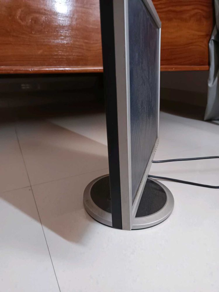 Flat Screen Computer Monitor