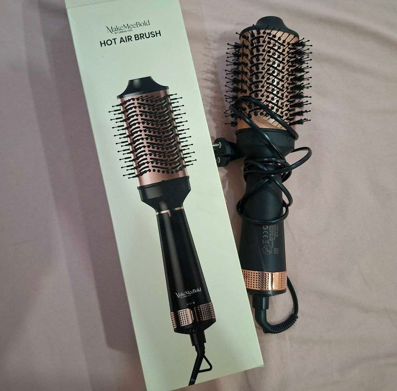 Branded hot air brush