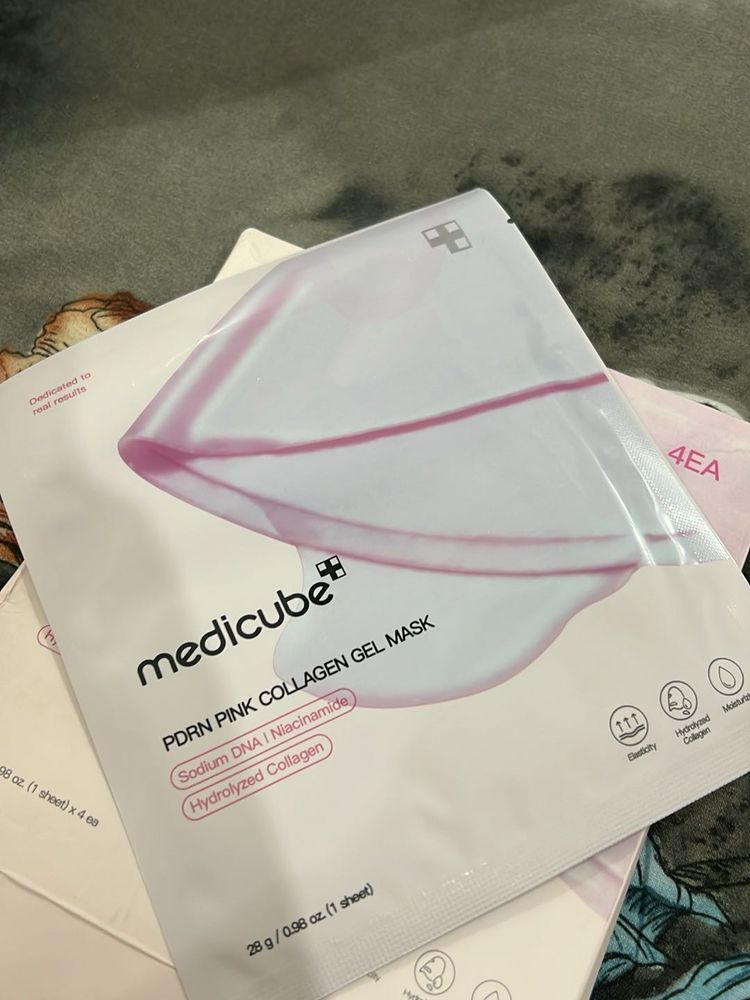Medicube PDRN Pink Collagen Gel Mask