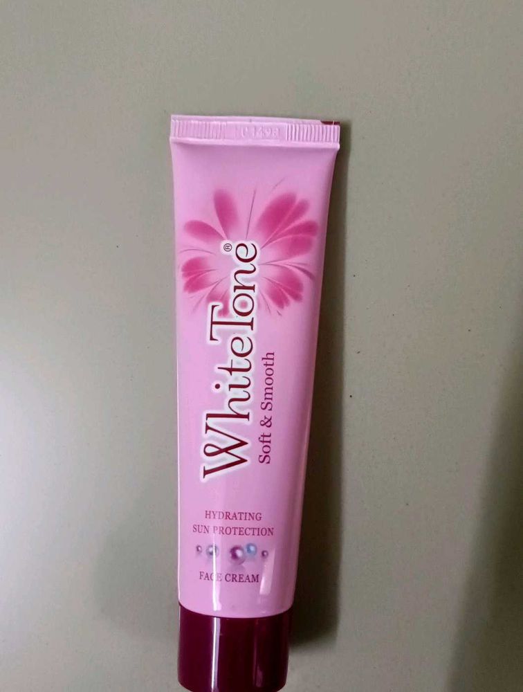 WhiteTone Hydrating Face Cream