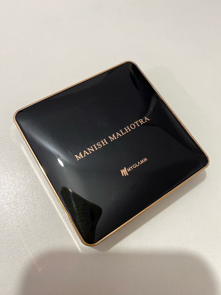 Manish Malhotra x My Glam Compact Powder