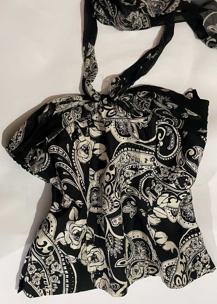 retro Black &amp; White Paisley Halter Top