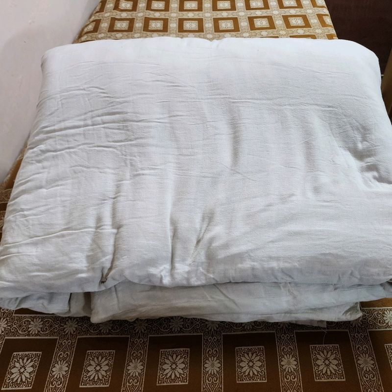 Heavy Quilt With Cover