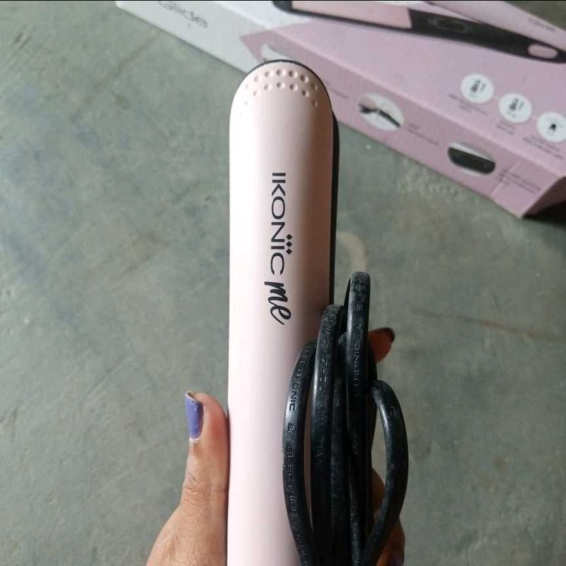 Ikonic Me Hair Straightener