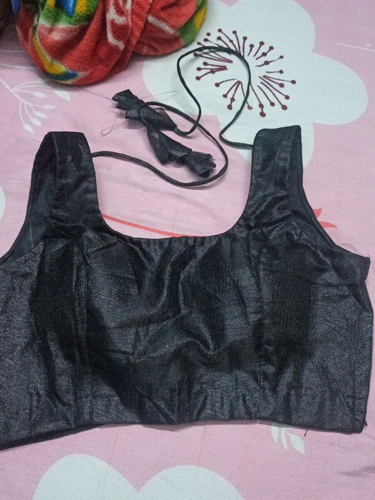 Black Sleevless Padded Blouse