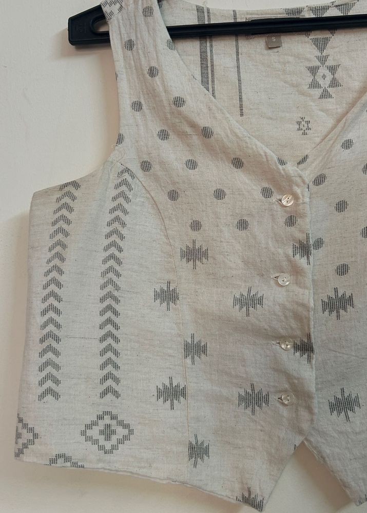 Stylish Ethnic Print Sleeveless Vest