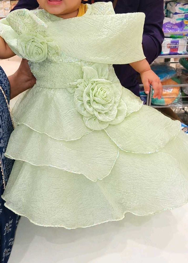 Elegant Light Green Party Dress