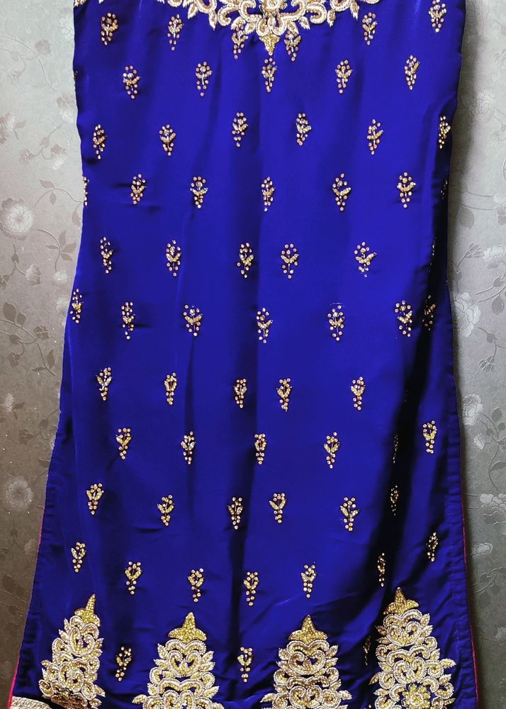 Sleeveless Velvet Top With Golden Work