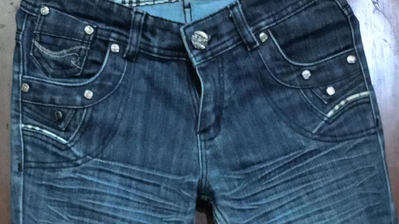 Chic Embellished Denim Jeans