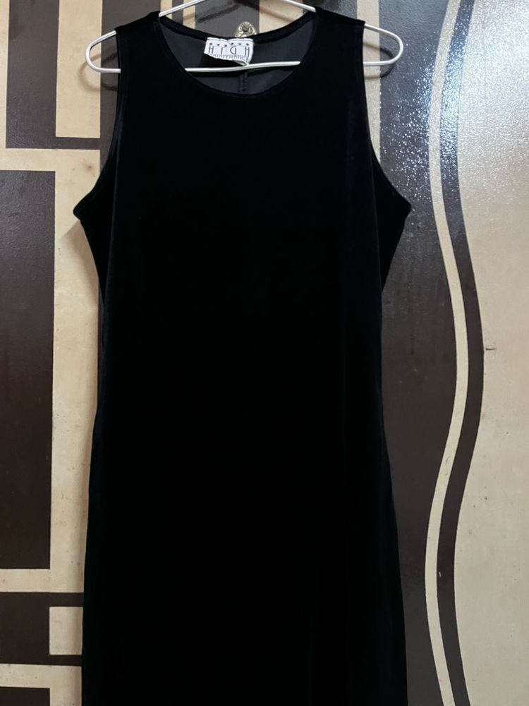 Elegant Black Velvet Dress