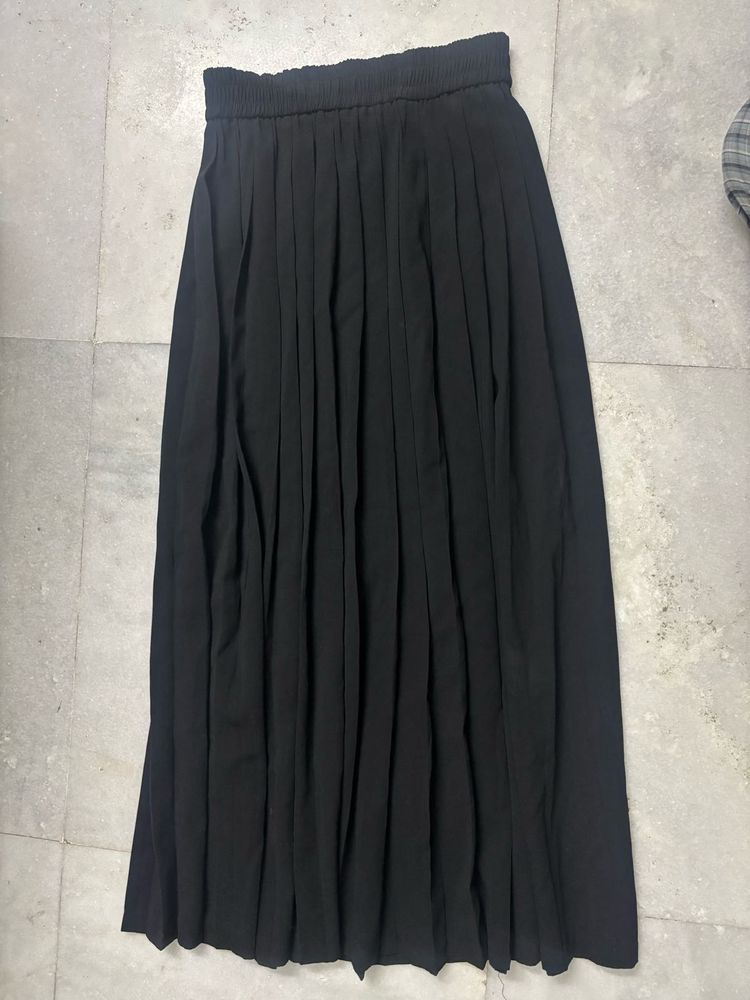 Pleated Black Skirt