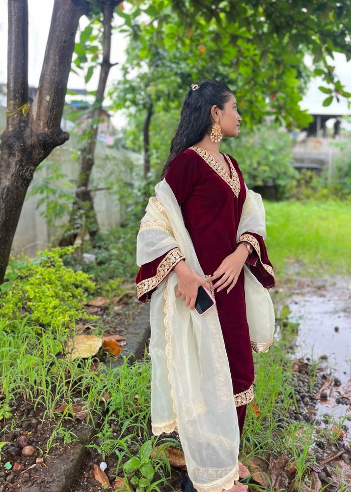Elegant Velvet Kurta Set with Dupatta