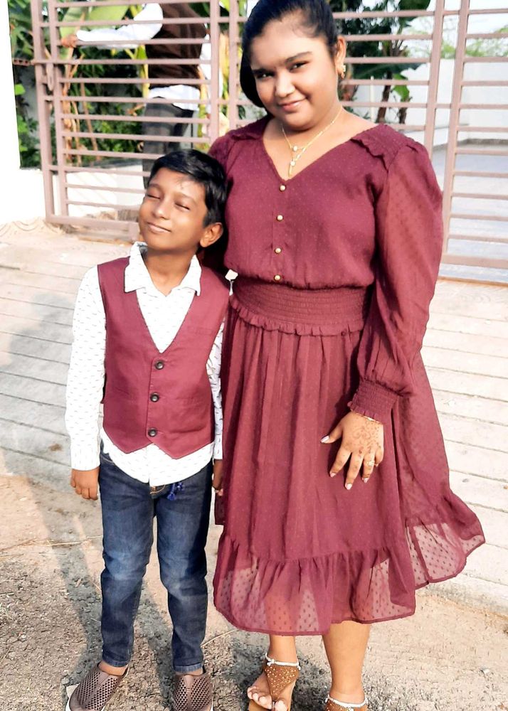 On Offer -Burgundy Ruffle Midi Dress