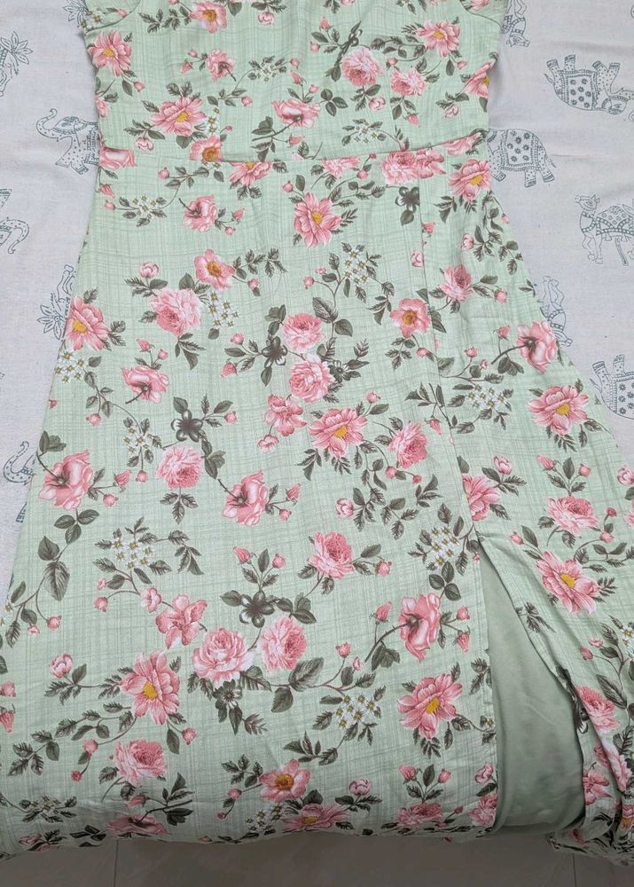 Floral Print Maxi Dress...size is L.
