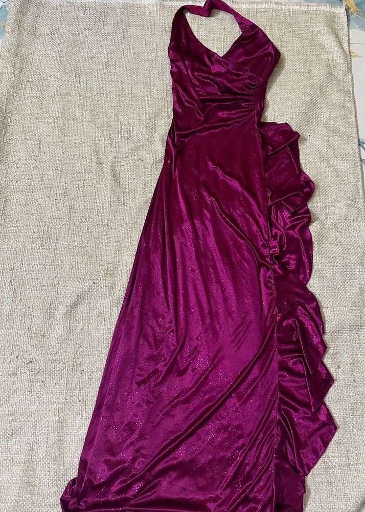 Elegant Halter Neck Ruffled Gown
