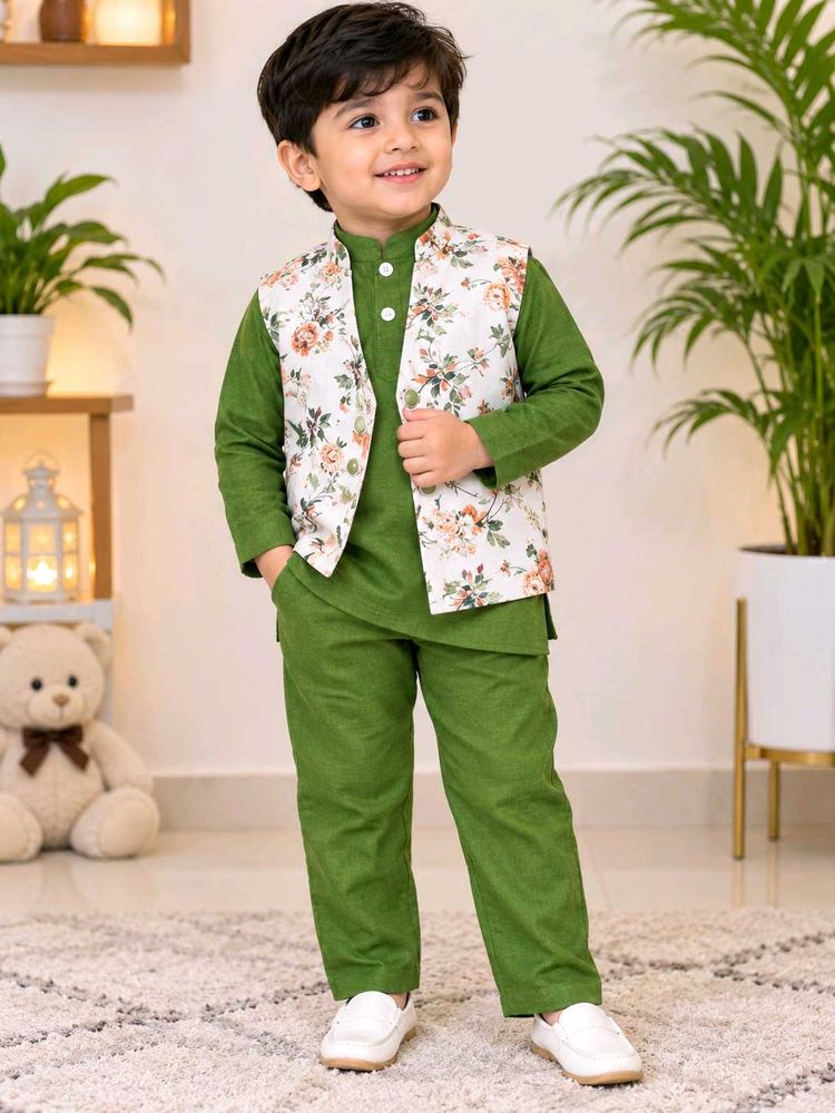 Green Ethnic Kurta Set with Floral Print