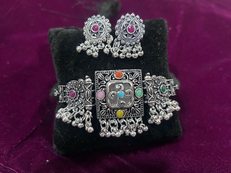 Oxodise choker with earrings