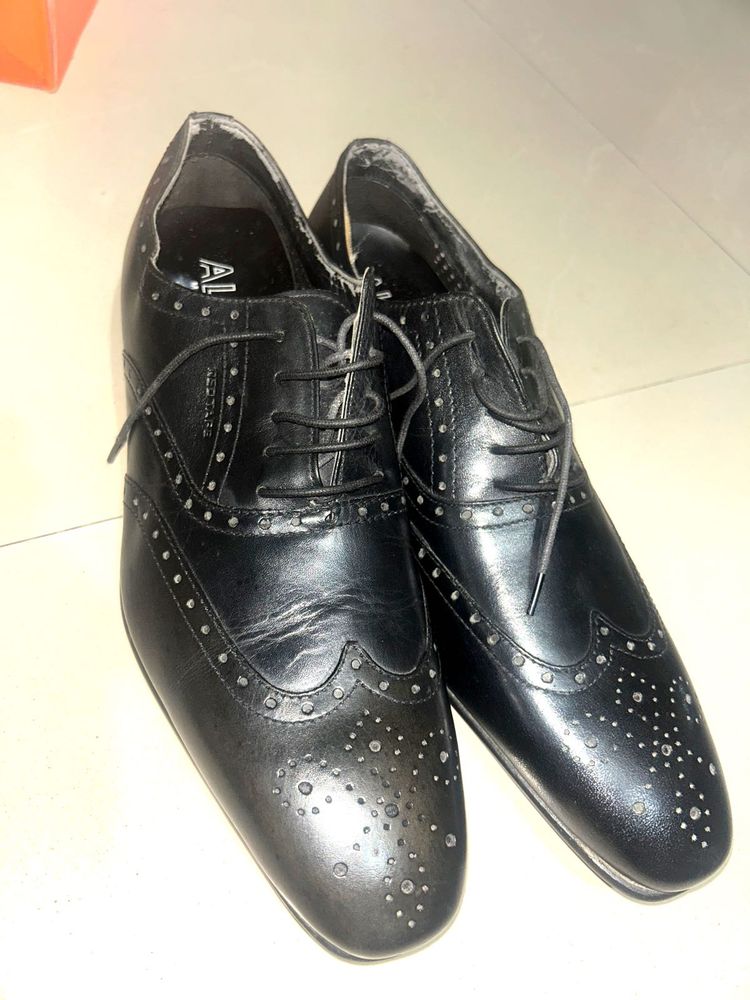 Chic Black Brogues