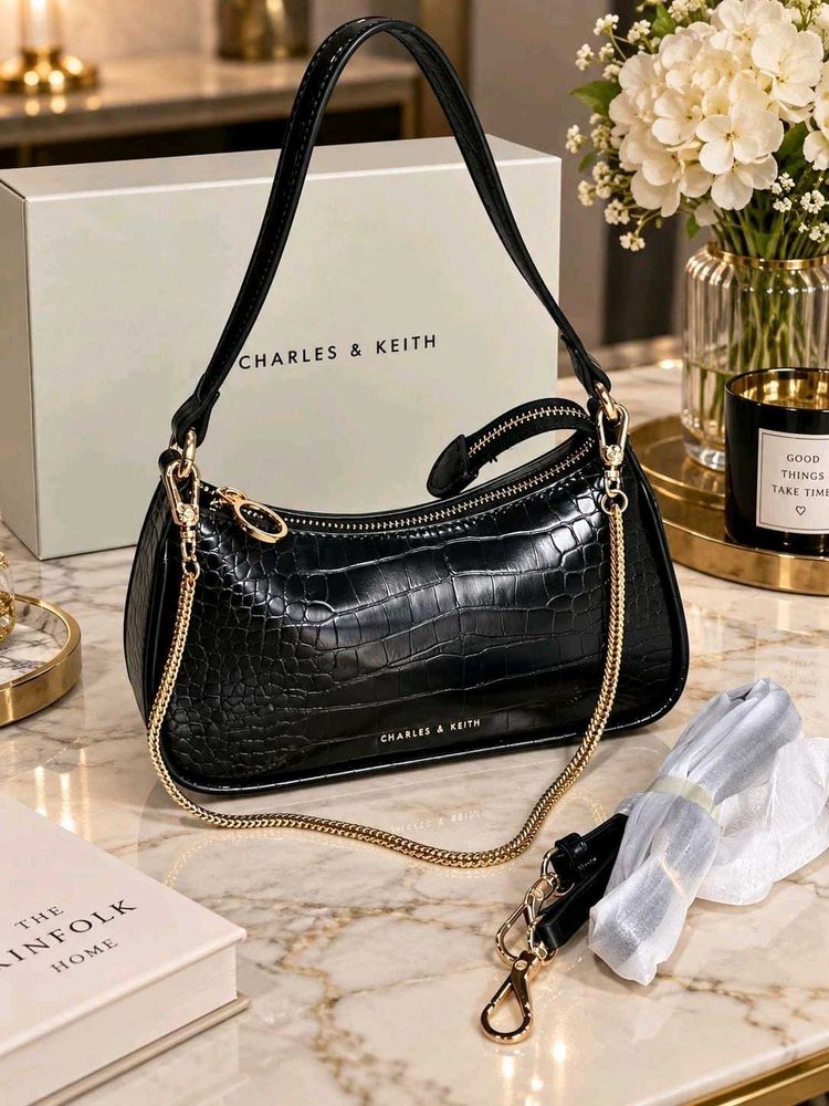 IMPORTED**CHARLES &amp; KEITH*✅ PREMIUM QUALITY SLING