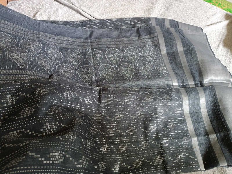 Elegant Gray &amp; Silver Sari