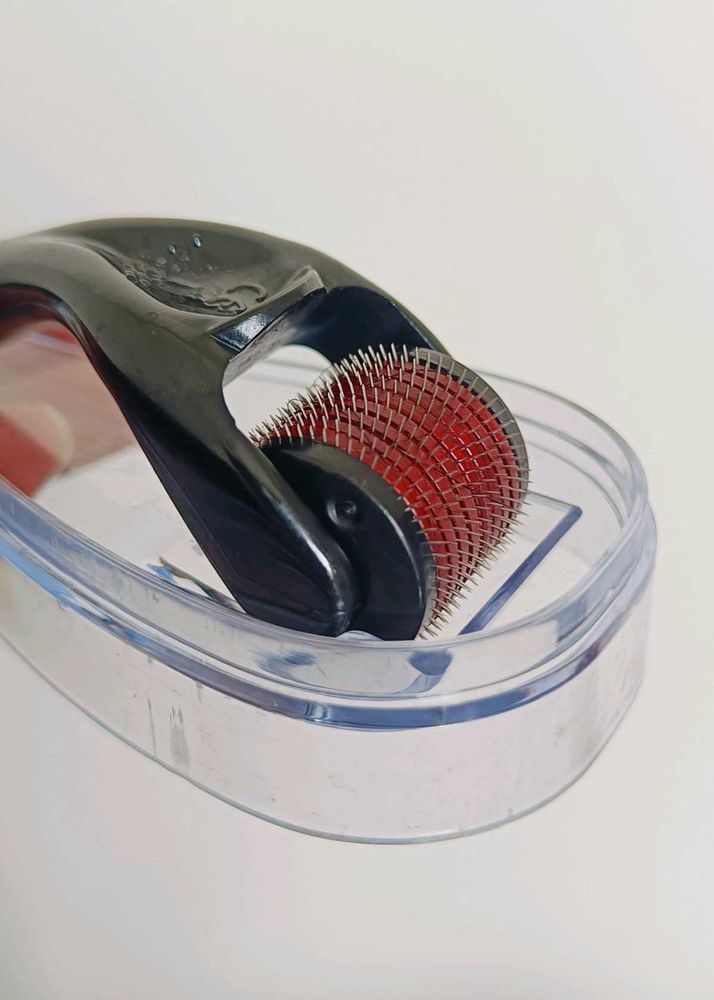 Microneedle Derma Roller