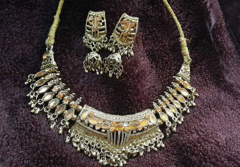 Elegant Necklace &amp; Earring Jewelry Set
