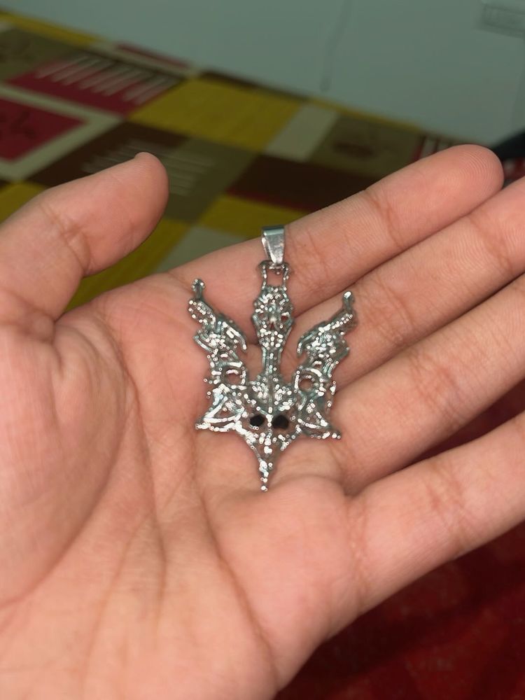 Unique Trident Pendant Necklace