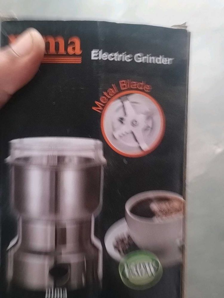 Electric Grinder with Metal Blade