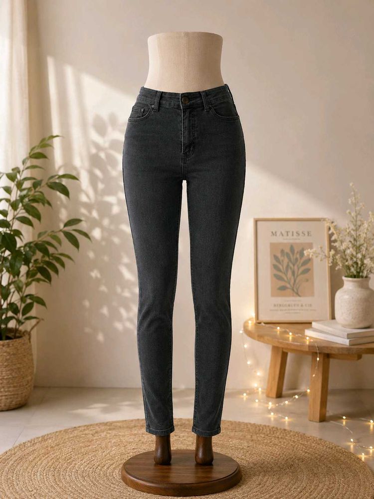 Classic Black wash Skinny Jeans