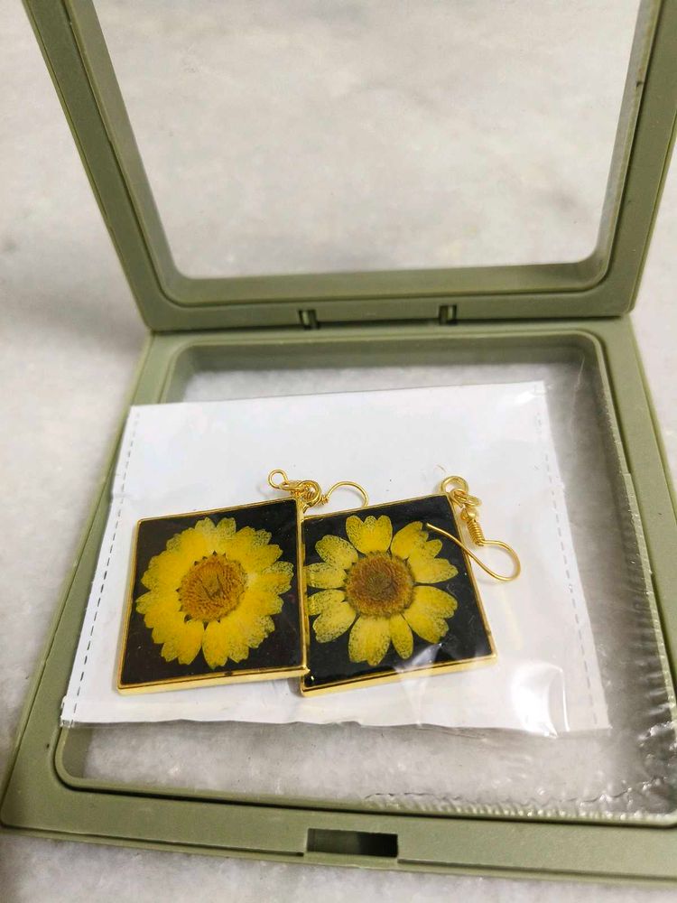 Pressed Flower Square Earrings