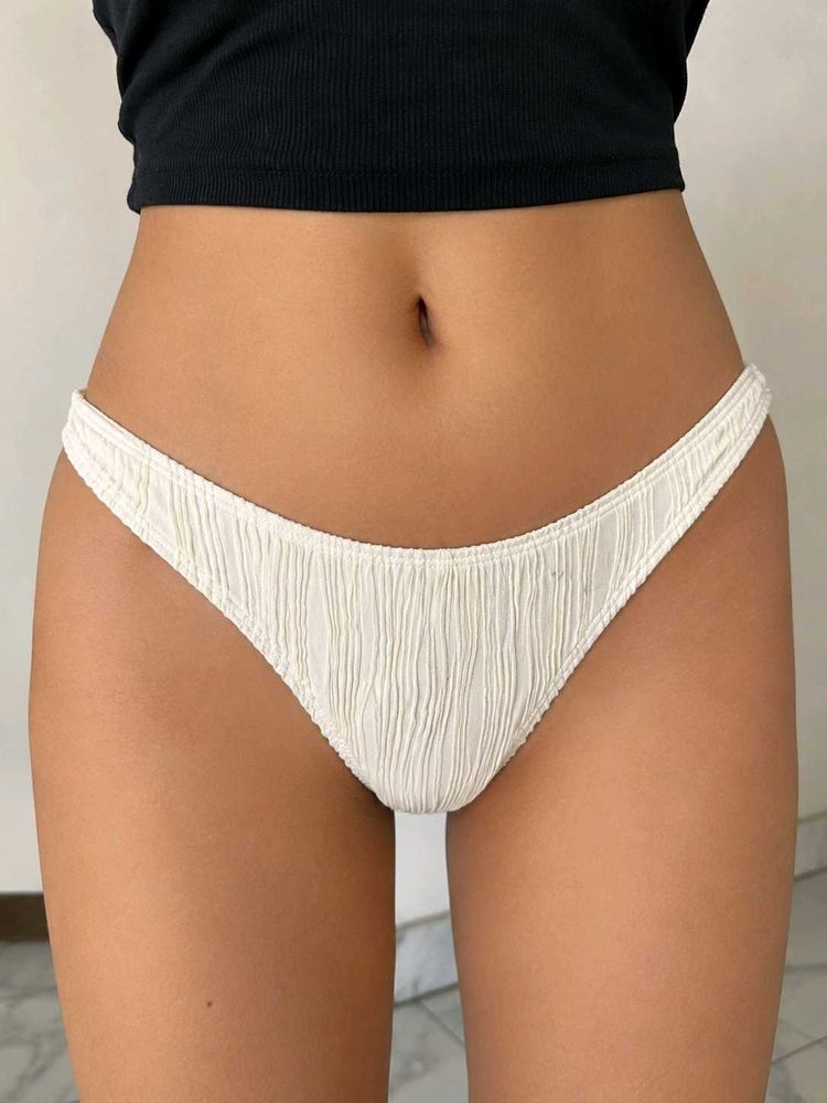 Cream Textured Bikini Bottom 32-34-36 tk ko