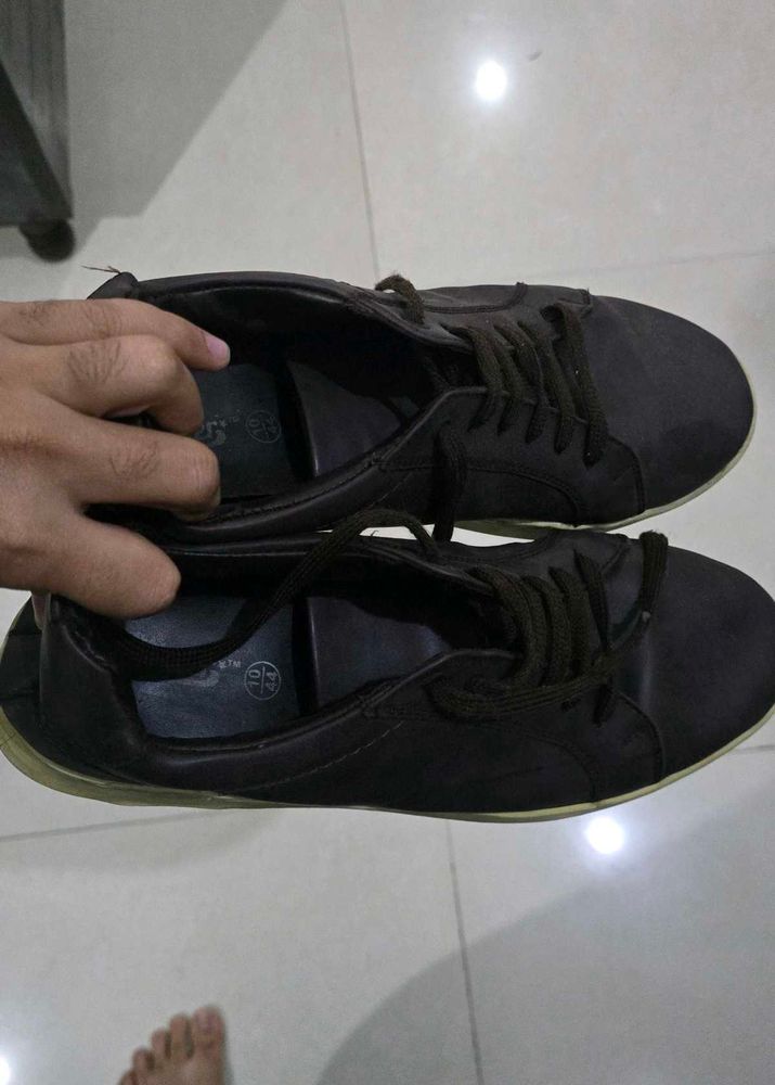 Casual Brown Sneakers