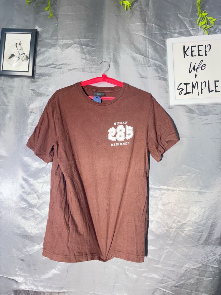 H&amp;M Men's Brown Graphic T-Shirt