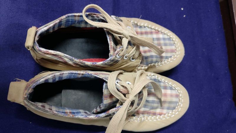 Casual Shoes