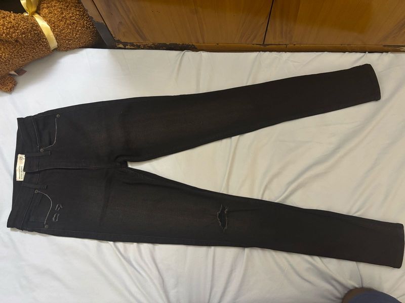 Black Distressed Skinny Jeans