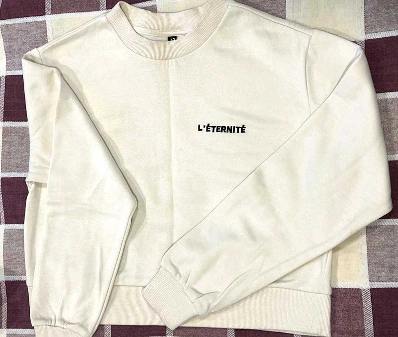 H&amp;M crop Cream L'eternite Sweatshirt