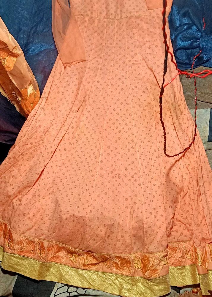 Women's Pink Floral Embroidered Organza Saree with