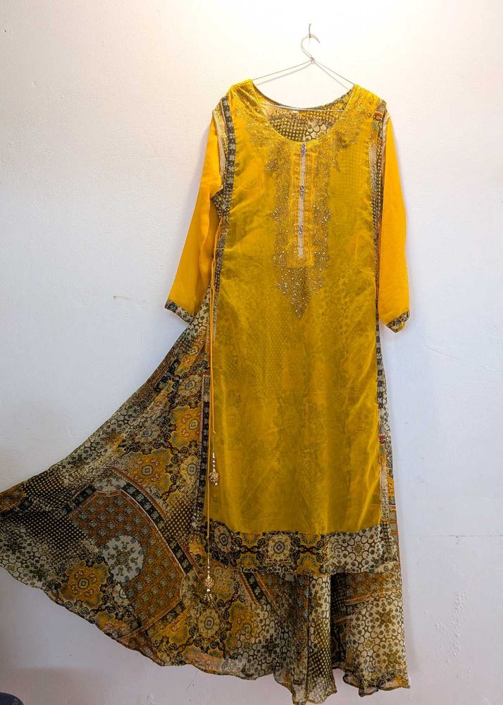 2 in 1 Elegant Yellow Kurta Dress with Intricate P