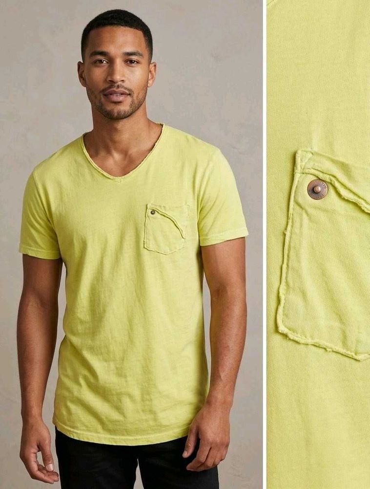 Men's V-Neck Pocket T-Shirt