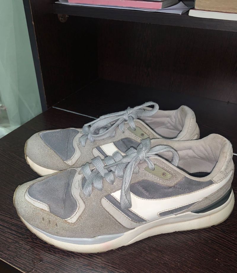 Li Ning Sneakers