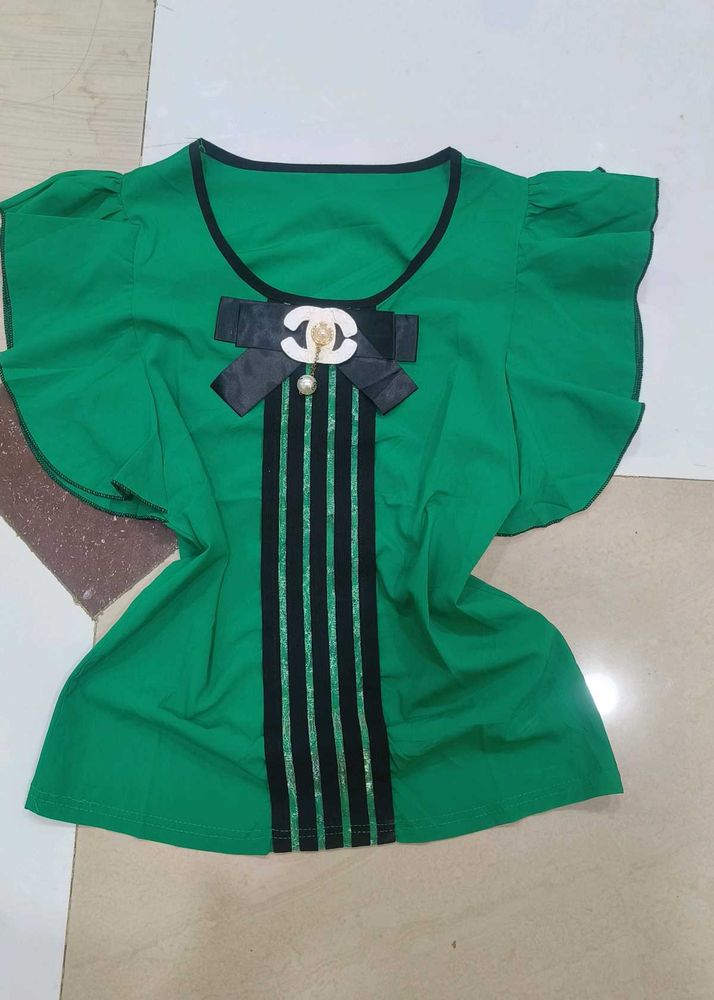 Stylish Green Top with Bow Detail,channel logo