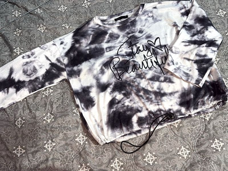 Tie-Dye "Stay Beautiful" Sweatshirt