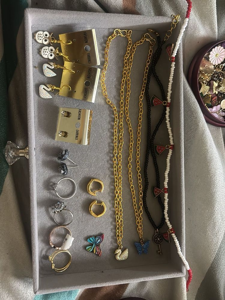 Assorted Women's Jewelry Collection