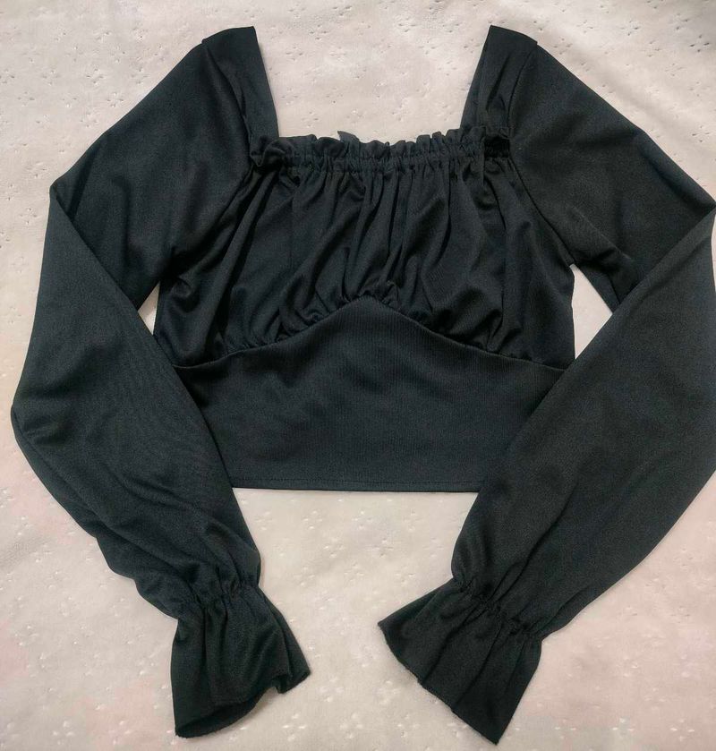 Black Top🖤